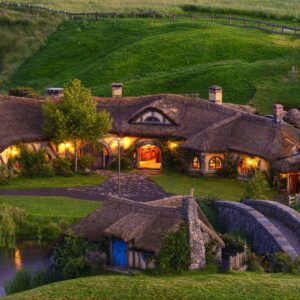 Lord of the Rings 14 day Scenic Explorer